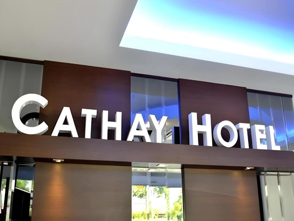 Cathay Hotel Кота-Кінабалу Екстер'єр фото
