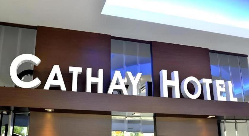 Cathay Hotel Кота-Кінабалу Екстер'єр фото